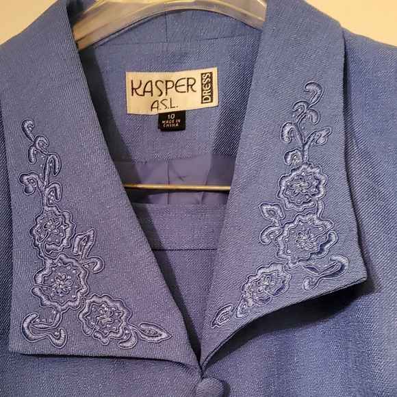 Kasper Blue Suit Size 10 Skirt Jacket Classy Feminine Party Office Wedding NWT - Picture 8 of 12